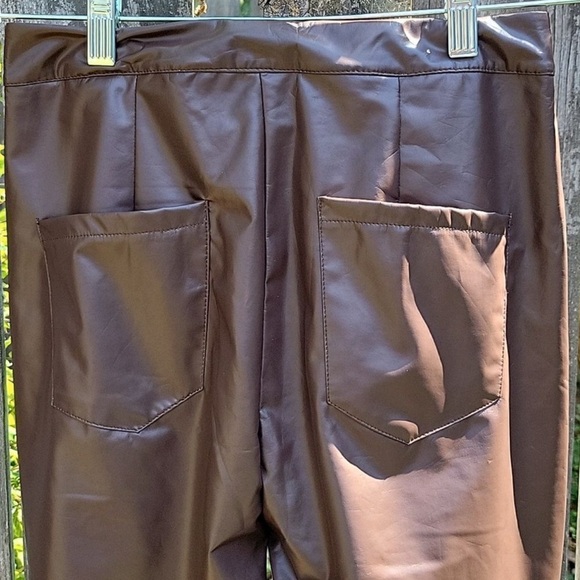 🦋NWT Y2K Faux leather high rise bell bottoms rich chocolate brown boho size M - Picture 3 of 9